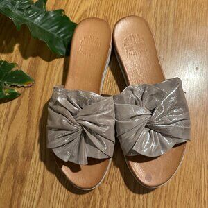 DNA Footwear Sandal Size 41 NWT